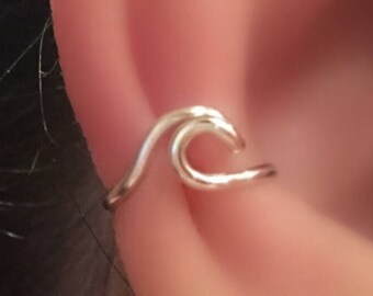 Conch Real Piercing, Wave Cartilage Earrings, Twisted Ear cuff, Conch piercing,Wave Conch piercing,