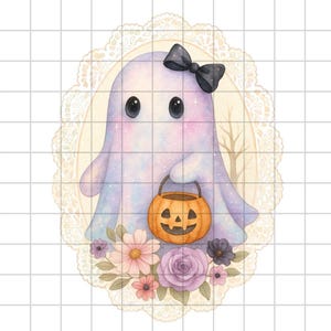 Può includere: Illustrazione ad acquerello di un fantasma amichevole con un fiocco nero, che tiene in mano un secchio a forma di lanterna di zucca. Il fantasma è circondato da fiori nei toni del rosa, viola e bianco, su uno sfondo decorativo.