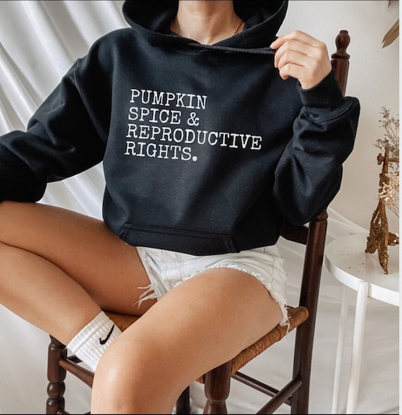 Pumpkin Spice y Derechos Reproductivos Su ter Feminista Sudadera