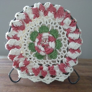 Vintage Crocheted Napkin Holder, Hand Crochet Flower Doily, Metal Frame