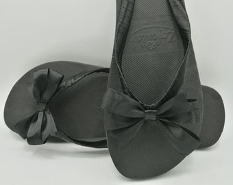 cute flip flops with bows