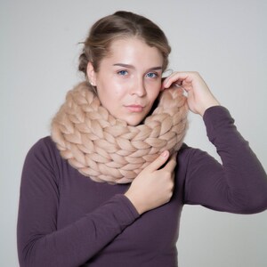 Bufanda de punto gruesa, capucha, snood, bufanda circular, calentador de cuello, bufanda de invierno, bufanda de punto, capucha gruesa, bufanda circular, regalo para ella, hilo de lana imagen 6