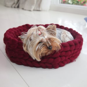 Hanmade Chunky Dog or Cat Basket , Cat Bed, Pet Bed, Cat Nest, Cat House, Pet furniture, Chunky Dog Bed, Extreme Crochet, Pet Bedding, Wool image 1