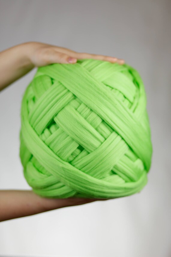 Arm Knitting Giant Yarn. Roving. Chunky Merino Wool Yarn. | Etsy