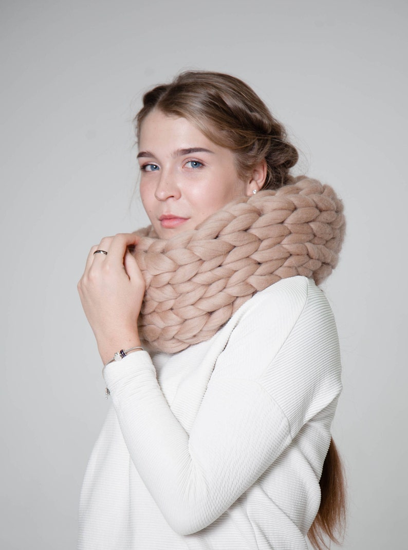 Knitted chunky scarf, cowl, snood, circle scarf, neckwarmer, winter scarf, knit scarf, chunky cowl, Circle Scarf, Gift for her, Wool yarn image 3