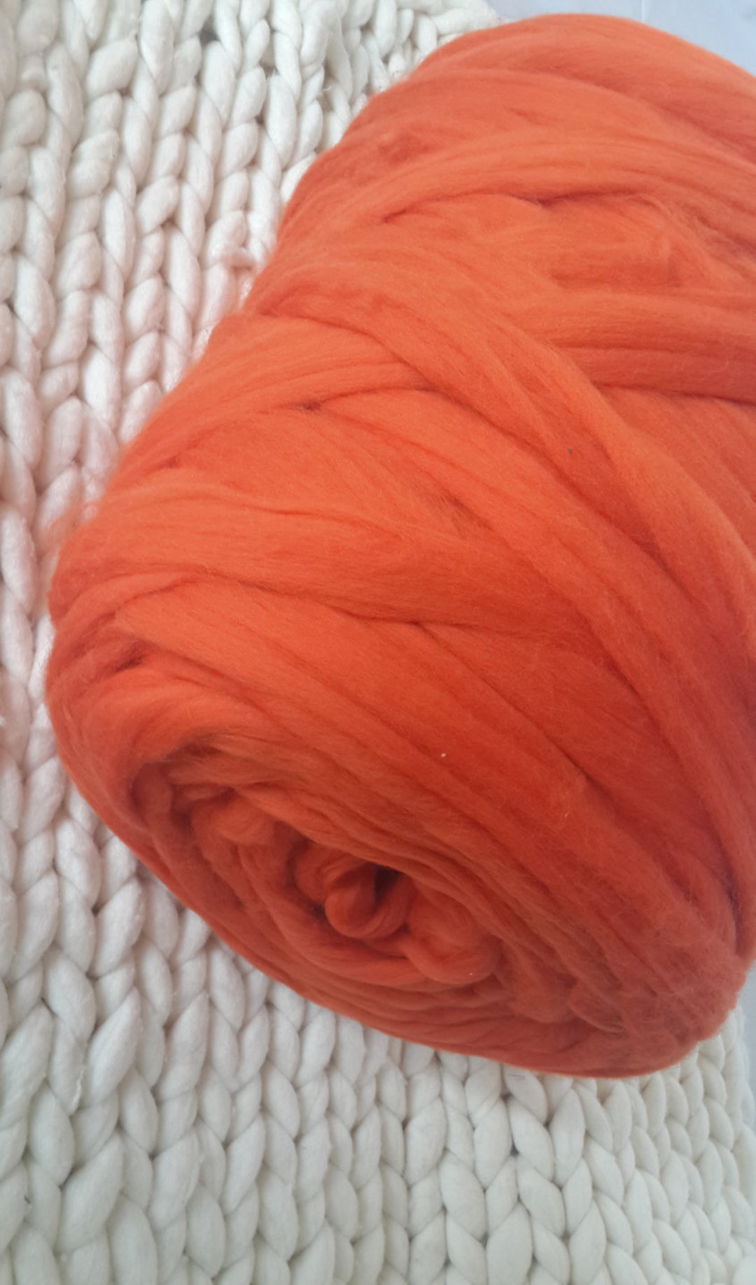 Super Bulky Wool Yarn for Making Chunky Blankets, Cowls, Scarfs and