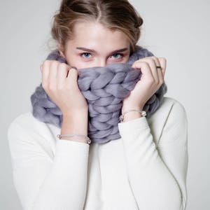 Wool chunky cowl, warm scarf, snood, circle scarf, neckwarmer, winter scarf, knit cowl, chunky cowl, Circle Scarf, Gift for her, Wool yarn image 8