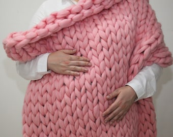 Chunky blanket, Super Chunky Throw, Chunky knit blanket,  Oversized knitting,  Wool blanket, Giant knit blanket, Hand knitted, Baby Pink