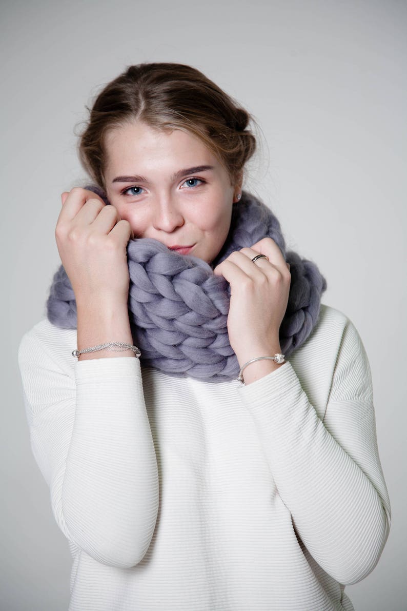 Wool chunky cowl, warm scarf, snood, circle scarf, neckwarmer, winter scarf, knit cowl, chunky cowl, Circle Scarf, Gift for her, Wool yarn image 7