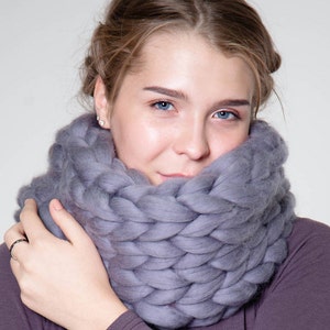 Wool chunky cowl, warm scarf, snood, circle scarf, neckwarmer, winter scarf, knit cowl, chunky cowl, Circle Scarf, Gift for her, Wool yarn image 1