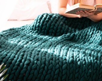 Chunky blanket throw, 100% merino wool blanket Giant blanket, large knit blanket, merino blanket, knitted couch throw, lap blanket 45 colors