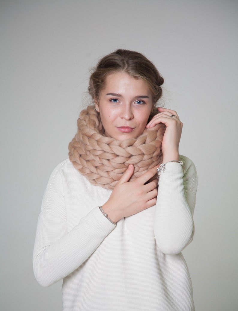 Knitted chunky scarf, cowl, snood, circle scarf, neckwarmer, winter scarf, knit scarf, chunky cowl, Circle Scarf, Gift for her, Wool yarn image 2