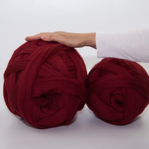 Chunky yarn Merino Wool  for Arm Knitting, Giant Yarn, Chunky knits, Unspun Roving, Weaving, Arm Knitting Yarn, Bulky Yarn, Roving 45 colors