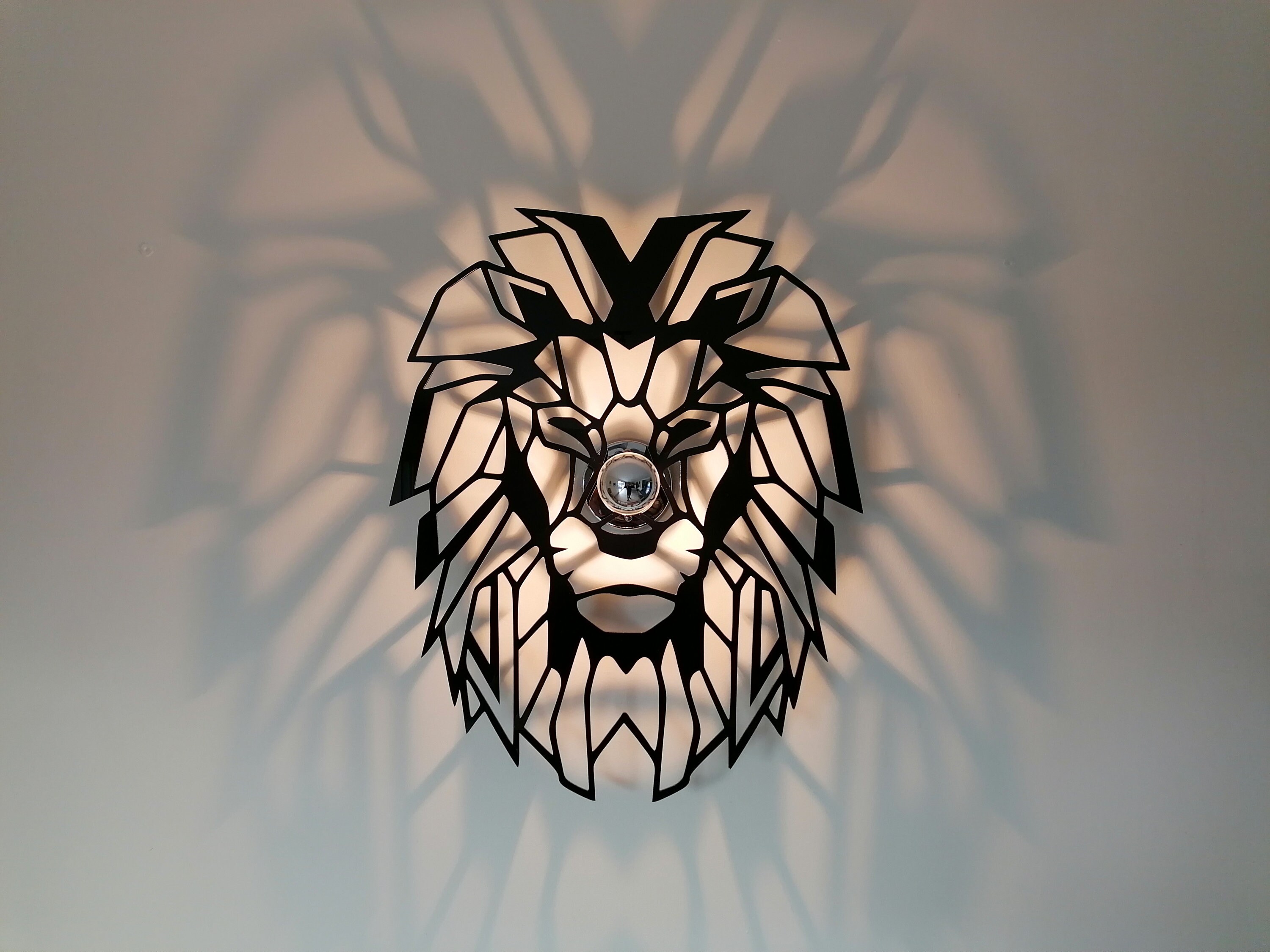 Luminaire Applique Lion Géométrique Bois Peint