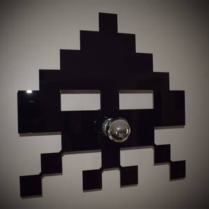 Applique SPACE INVADER poulpe spatiale noir à effet d'ombres 画像 3