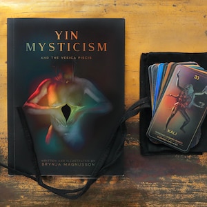 Misticismo Yin y la Vesica Piscis + Baraja