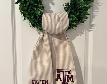 Aggies wreath sash