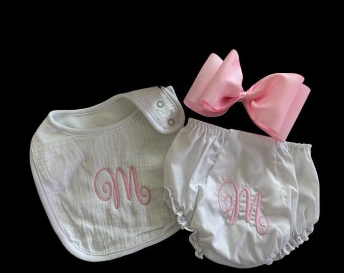Bibs, bloomers and bows