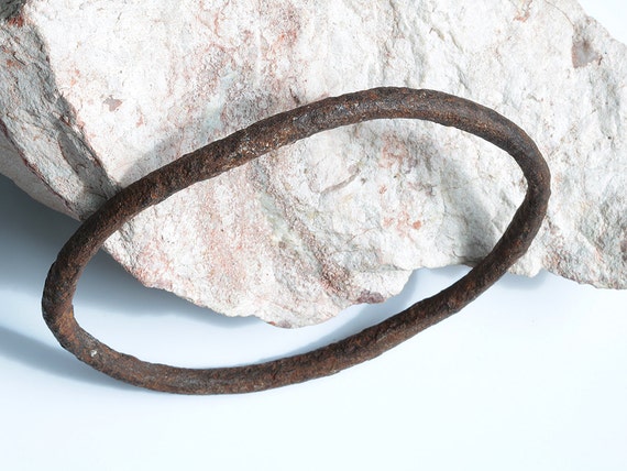 Antique Rusted Iron Bangle Bracelet: Reclaimed Fa… - image 3