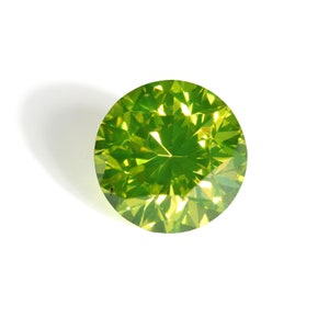1.5ct GIA certified treated green diamond. Si2 Natural HPHT TREATED Fancy Vivid Green Yellow round brilliant cut diamond. Pre-owned. image 1