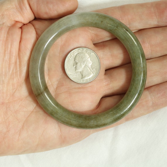 66mm. GIA certified untreated type A Jadeite Jade… - image 2