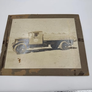 Foto d'epoca del camion di carburante Amoco, antica cartolina