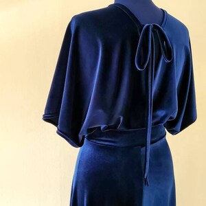 Robe de demoiselle d'honneur en velours, robe en velours bleu marine, robe longue en velours, robe de demoiselle d'honneur simple, robe bohème, mariage bohème, robe bleu marine image 7