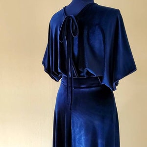 Robe de demoiselle d'honneur en velours, robe en velours bleu marine, robe longue en velours, robe de demoiselle d'honneur simple, robe bohème, mariage bohème, robe bleu marine image 8