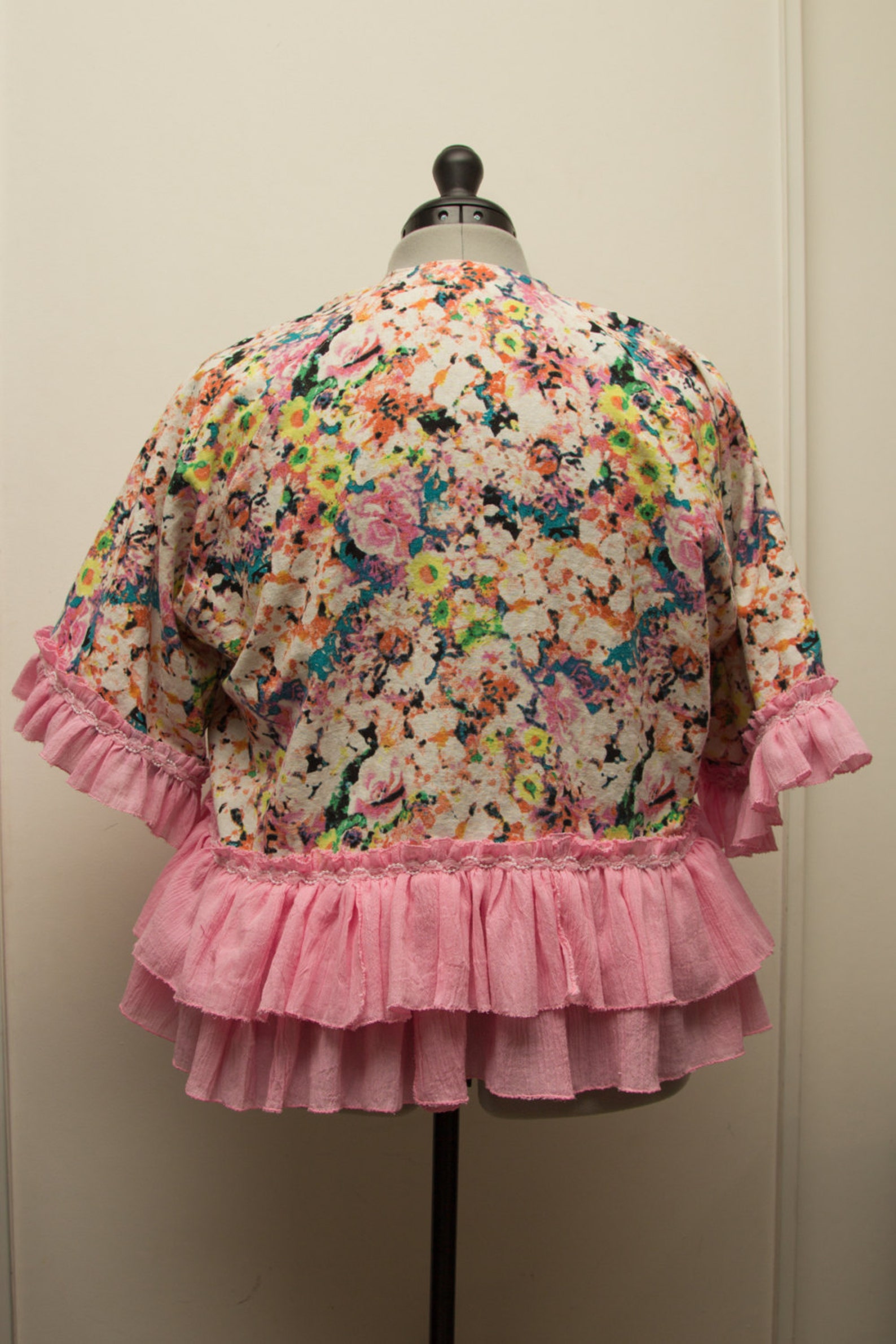 Boho L/XL floral linen gypsy jacket with ruffles and pearl Etsy