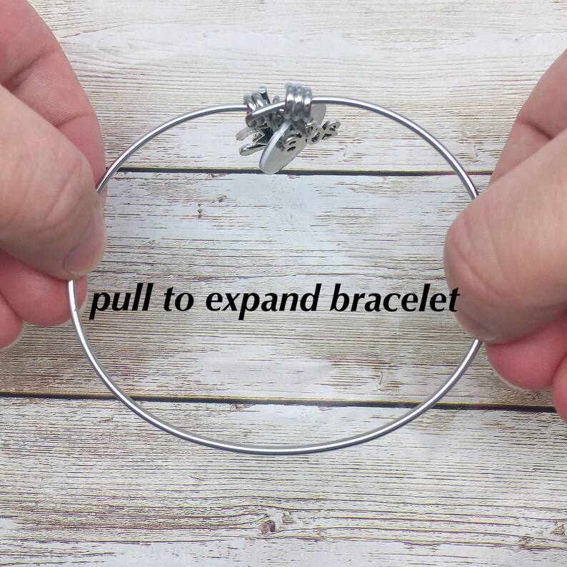 Gigi Mimi Great Grandma Bracelet Mother/'s Day Gift Hand Stamped Bangle Great Grandma Jewelry Birthstone Bracelet Charm Bracelet Nana