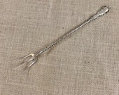 Louis XV Whiting Sterling Lettuce Fork - 9 1 8 quot Mono 39 d 39 HJS 39