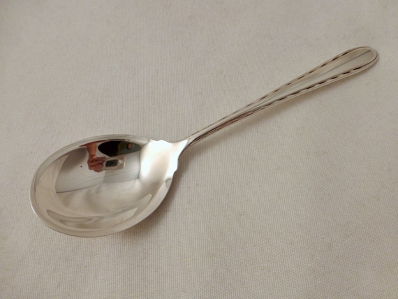 TOWLE CANDLELIGHT STERLING SILVER TEASPOON NEARLY NEW CONDITION