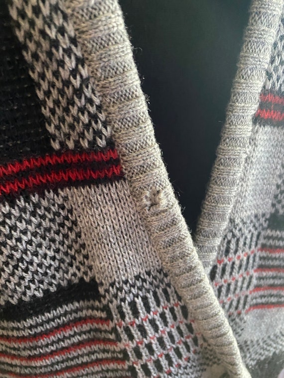 Vintage Wilroy Long Sleeve Gray, Red, Black Plaid… - image 10