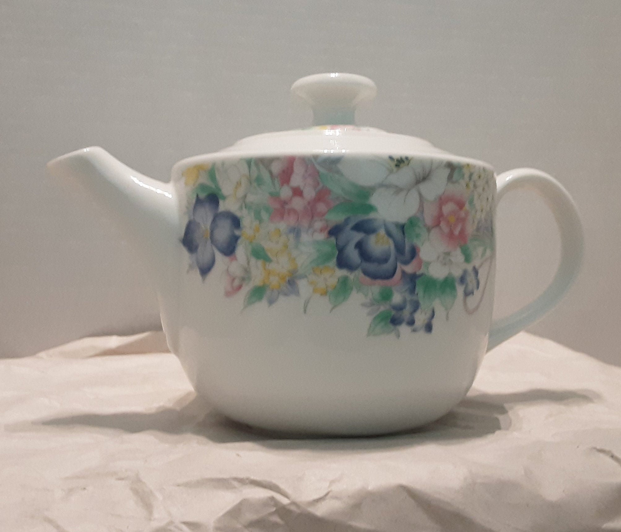 Abbott Collection Floral Teapot Made in Taiwan Porcelain Tea Etsy Canada