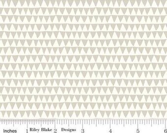 RILEY BLAKE, Triangle, Taupe, Riptide, 10307, cotton quilt, cotton designer