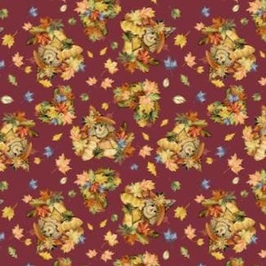 Peut inclure: Un motif répétitif sur un fond bordeaux profond représentant des grappes de feuilles d'automne dans des tons orange, jaune et brun, entremêlées de petites figurines d'épouvantails portant des chapeaux et des vêtements couleur paille.