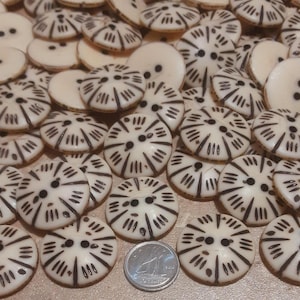 6 Buttons, X, Aspect wood, 2 holes
