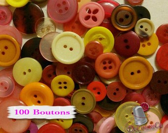 Pack of 100 basic buttons in hot color