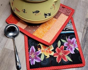 Scrappy Potholders 10 1/2" x 10 1/2", Patchwork Hot Mats Potholder Trivet Oven