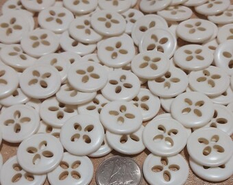 18mm, 24 Buttons WHITE, Flower Button