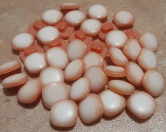 10 buttons, 14mm, peach button, vintage