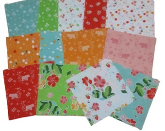 RILEY BLAKE, 42 squares of 4" or 5" Bee, Flower, STRAWBERRY, Pre-cut cotton, 100% cotton - Strawberry Honey de Riley Blake Designs