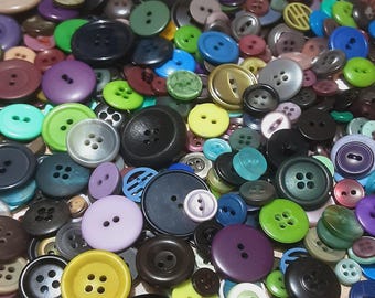 Pack of 200 basic buttons, 2 and 4 holes, basic buttons, 5mm at 28mm