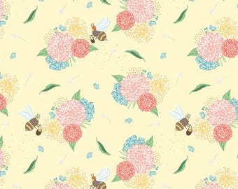 Fabric cotton Bee Errands, Light Yellow, 37230201, 04, QUILT FABRICS, 100% cotton, quilt cotton - Quilting Bees of Camelot Fabrics