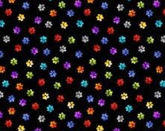 QUILT FABRIC Small World Mini Multi Paws, 100% cotton - 8899 de Timeless Treasures