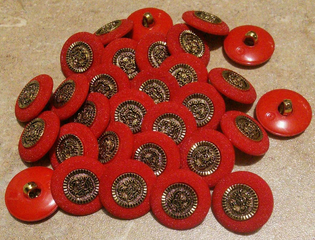 18mm, 12 Buttons, Button Red, Gold Button - Etsy