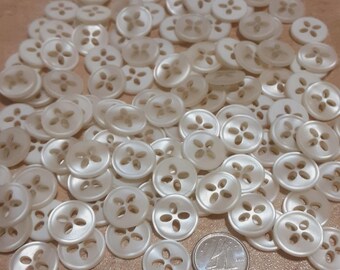 24 Buttons, 15mm, Button Flower, White Glossed, Button Vintage