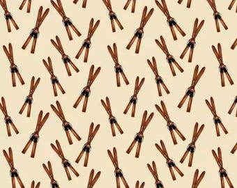 Camelot Fabrics Vintage Skis, Après-Ski Cotton Fabric Ski, Cotton Quilting Pattern Vintage Retro Ski, 19010304-01