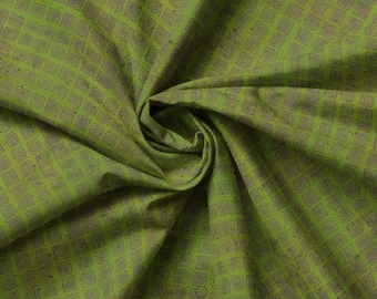 QUILT FABRICS, Treillis, Green, 55230508-01, 100% cotton, quilt cotton - Age Vineyard of Camelot Fabrics