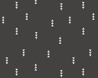 Triangle Black and White, Emma & Mila Fabrics, 100% cotton